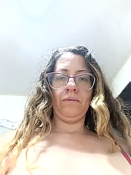 miss hanna07 online show from November 22, 12:32 am