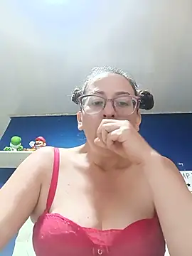 miss hanna07 online show from May 19, 10:28 pm