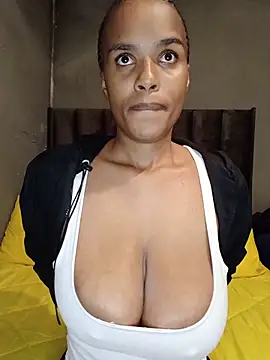 SexySlenderLexy online show from June 4, 7:13 am
