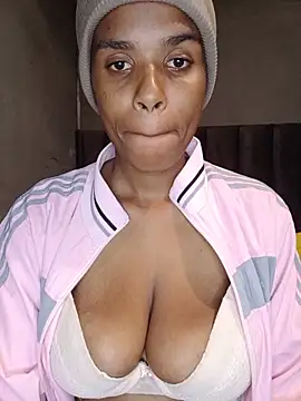 SexySlenderLexy online show from May 18, 6:07 am