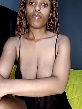 SexySlenderLexy online show from April 14, 5:23 am