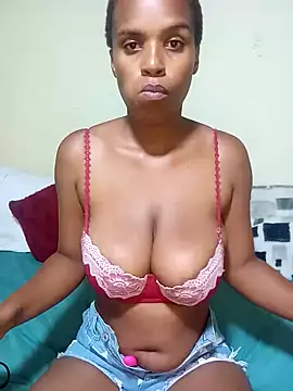 Snapshot of SexySlenderLexy chatting on January 7, 8:42 pm SexySlenderLexy online show from January 7, 8:42 pm