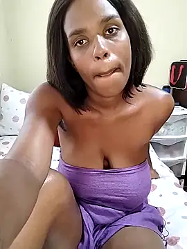 Snapshot of SexySlenderLexy chatting on March 18, 9:23 am SexySlenderLexy online show from March 18, 9:23 am