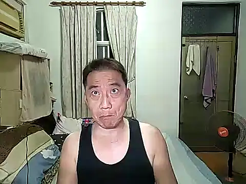 YuHsuant online show from October 6, 10:49 am