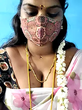 Snapshot of mayaa2u chatting on July 15, 4:08 am mayaa2u online show from July 15, 4:08 am