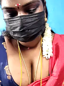 Snapshot of mayaa2u chatting on May 23, 4:33 am mayaa2u online show from May 23, 4:33 am