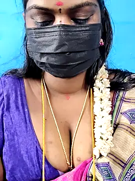 Snapshot of mayaa2u chatting on May 24, 4:45 am mayaa2u online show from May 24, 4:45 am