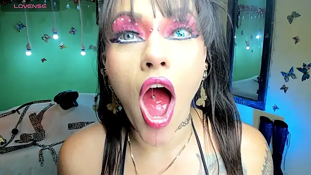 angelina james  online show from May 13, 8:49 pm
