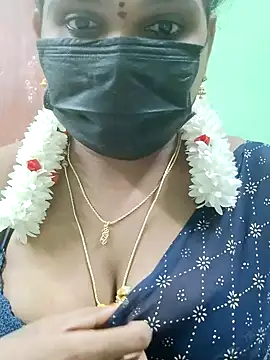 Snapshot of malliga98 chatting on November 6, 5:50 pm malliga98 online show from November 6, 5:50 pm