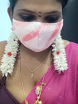 Snapshot of malliga98 chatting on December 5, 6:17 pm malliga98 online show from December 5, 6:17 pm