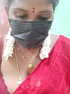 Snapshot of malliga98 chatting on October 31, 6:59 pm malliga98 online show from October 31, 6:59 pm