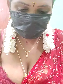 Snapshot of malliga98 chatting on November 8, 6:11 pm malliga98 online show from November 8, 6:11 pm