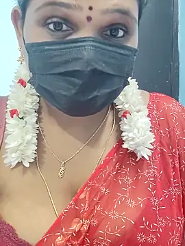 Snapshot of malliga98 chatting on December 4, 6:18 pm malliga98 online show from December 4, 6:18 pm