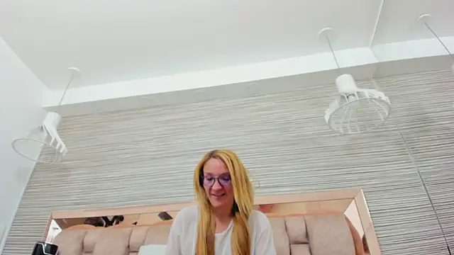 Snapshot of maddy_cartter chatting on October 1, 11:47 am maddy cartter online show from October 1, 11:47 am