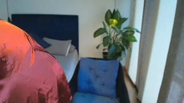 pansuggarofficial online show from March 18, 1:57 pm