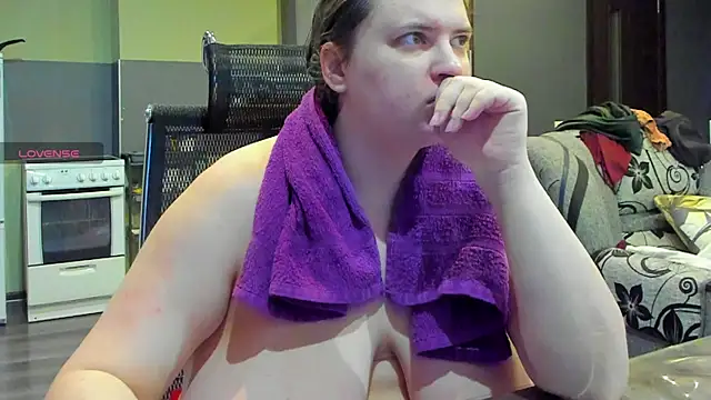 1lindsey1 online show from October 2, 12:30 pm