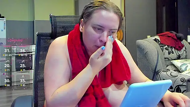 Snapshot of 1lindsey1 chatting on November 13, 10:19 am 1lindsey1 online show from November 13, 10:19 am