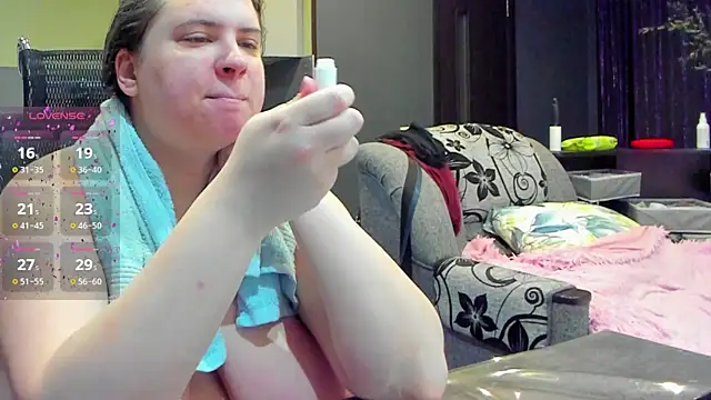 1lindsey1 online show from September 11, 1:38 am