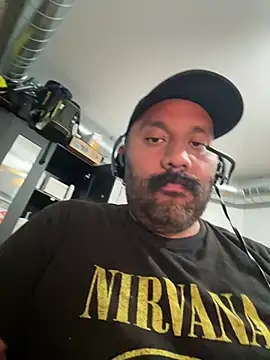 LatinoBear92 online show from July 23, 4:03 pm