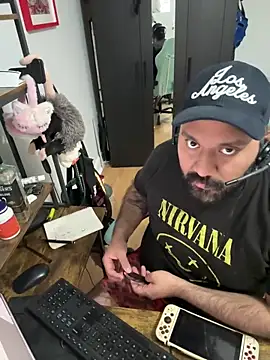 LatinoBear92 online show from May 31, 5:40 pm