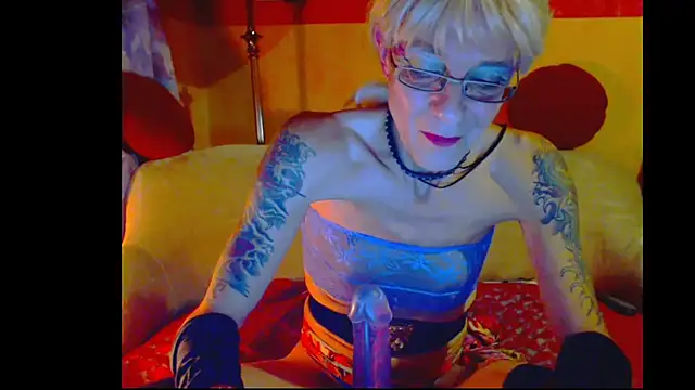 cuxladyboy online show from November 30, 12:11 am