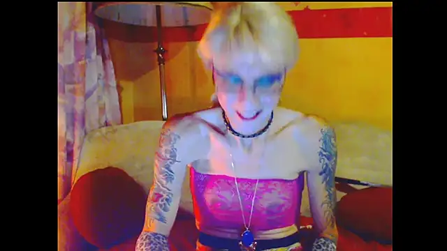 cuxladyboy online show from March 19, 1:43 am