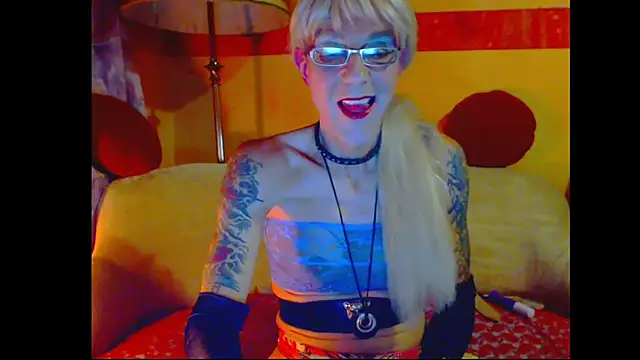 cuxladyboy online show from October 11, 12:11 am