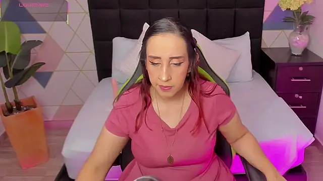 Snapshot of jadde13_ chatting on September 10, 7:46 pm jadde13 online show from September 10, 7:46 pm