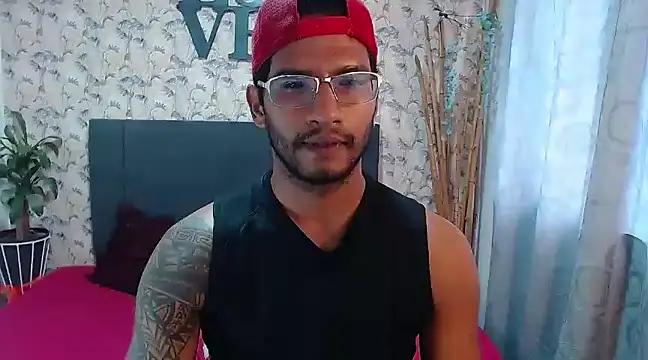 sweet-blowork online show from December 6, 9:51 pm