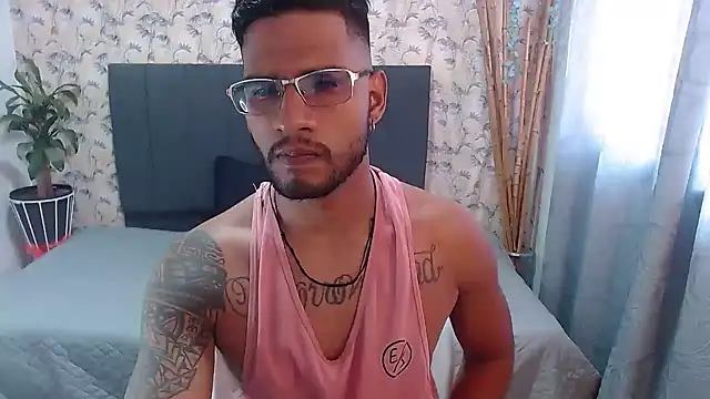 sweet-blowork online show from December 10, 6:49 pm