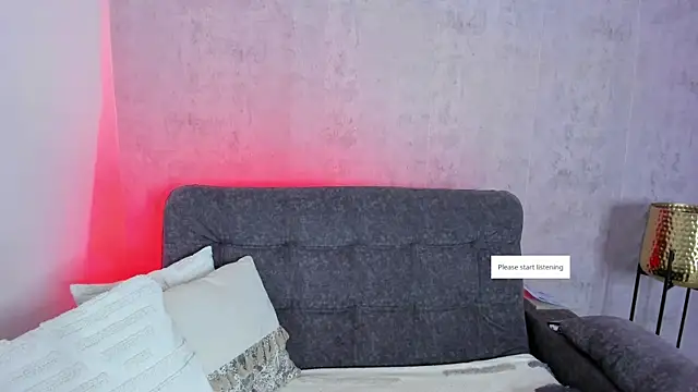 gia watsonn online show from September 18, 6:00 pm