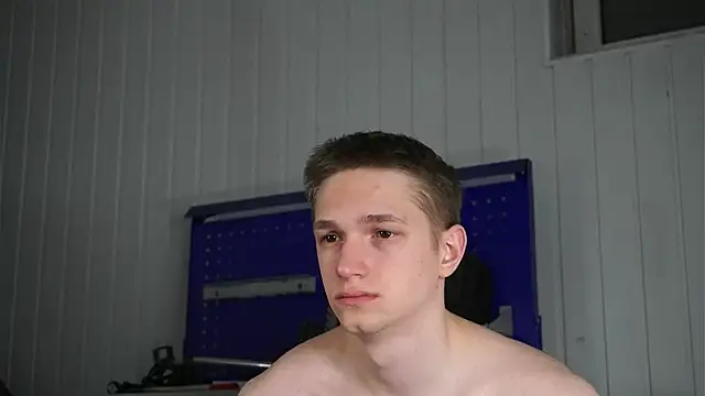 Snapshot of dustyn_fox chatting on February 22, 3:31 am dustyn fox online show from February 22, 3:31 am