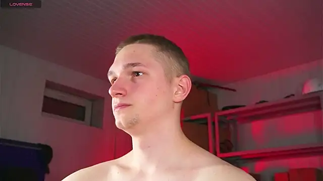 dustyn fox online show from March 16, 4:21 pm