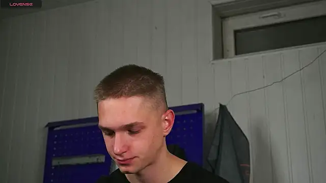 Snapshot of dustyn_fox chatting on October 16, 4:37 pm dustyn fox online show from October 16, 4:37 pm