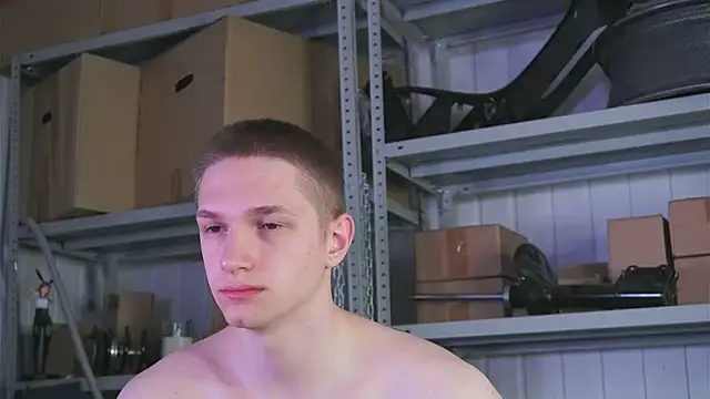 dustyn fox online show from April 3, 3:35 am