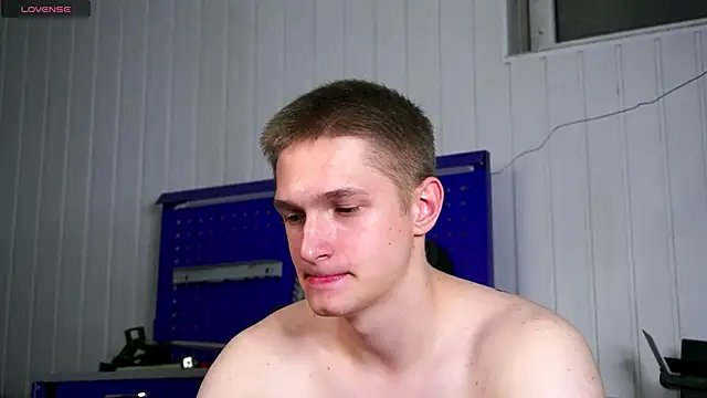 Snapshot of dustyn_fox chatting on November 13, 3:49 pm dustyn fox online show from November 13, 3:49 pm