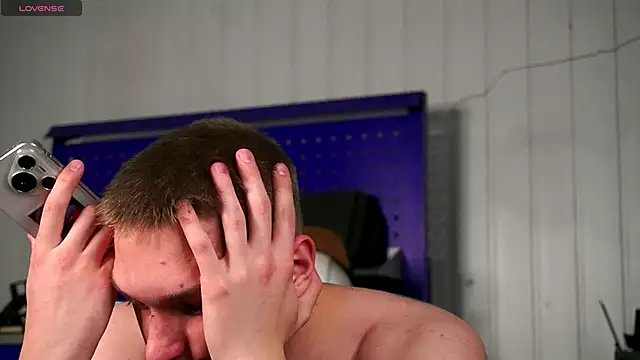 Snapshot of dustyn_fox chatting on December 19, 3:14 pm dustyn fox online show from December 19, 3:14 pm