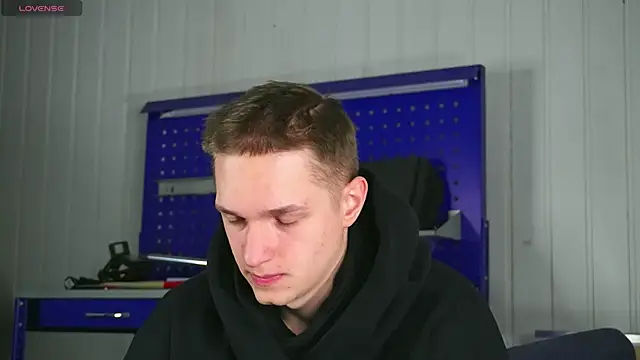 Snapshot of dustyn_fox chatting on February 4, 3:07 pm dustyn fox online show from February 4, 3:07 pm