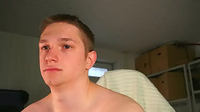 dustyn fox online show from April 15, 5:46 am