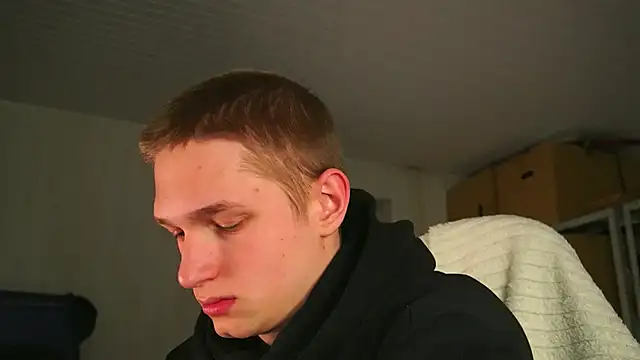 dustyn fox online show from April 14, 3:06 pm