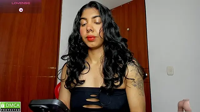 jasmine bunny  online show from February 28, 7:35 pm