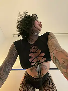 Iam Annii online show from March 11, 11:32 pm