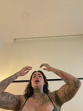 Iam Annii online show from March 4, 11:56 pm