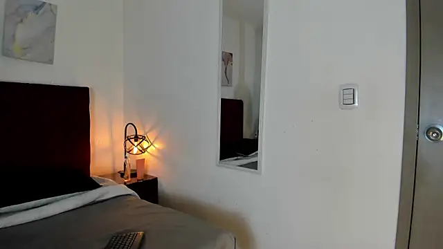 Anthonelaa   online show from September 10, 7:57 pm