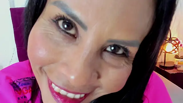 Anthonelaa   online show from October 28, 8:08 pm