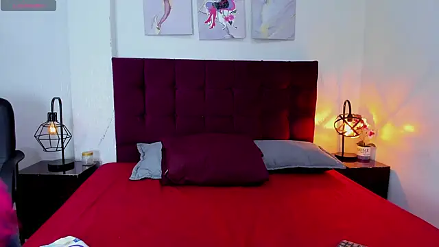 Anthonelaa   online show from November 5, 7:50 pm