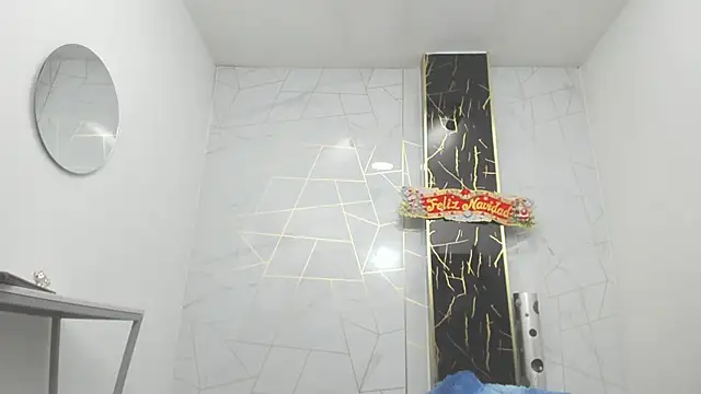 ciara connor online show from December 17, 4:17 am