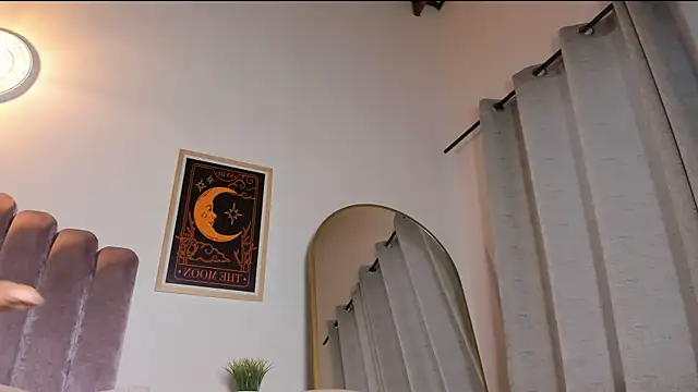 sky caroline online show from October 21, 9:14 pm