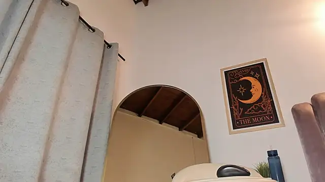 sky caroline online show from March 10, 9:41 pm