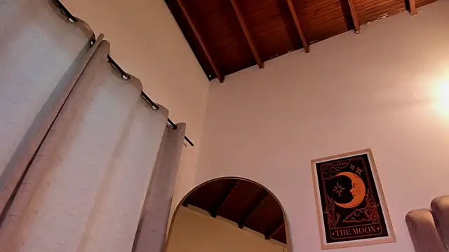 sky caroline online show from February 25, 9:14 pm